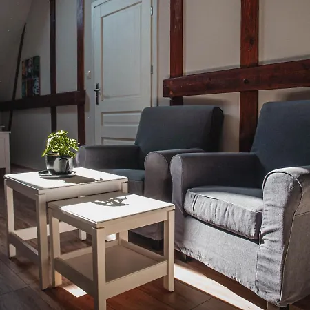 Quarto em Acomodações Particulares Na Orzeszkowej *